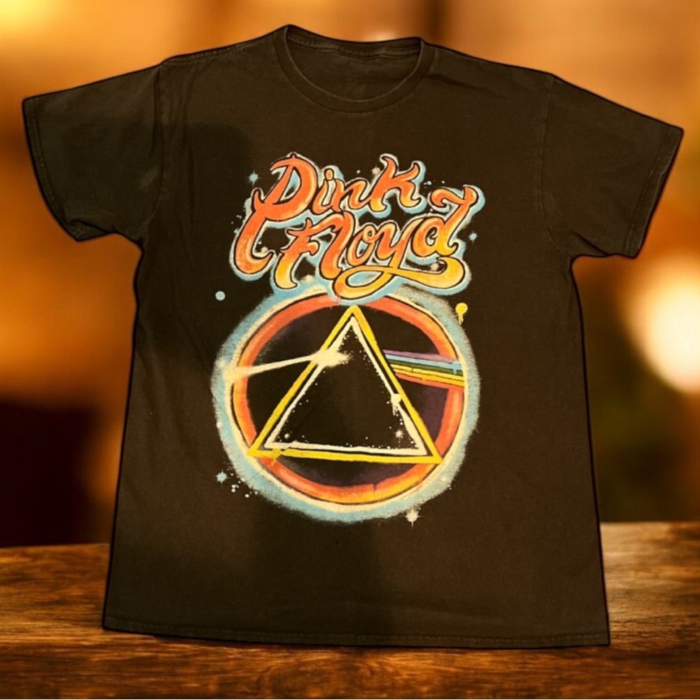 Pink Floyd Prism Graphic T‎ Shirt Distressed Vintage Style Missing Tag